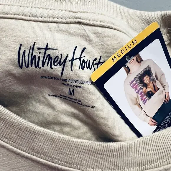 Whitney Houston Oversized Graphic Crewneck Pullover Women's size M (A0126) - Picture 4 of 4